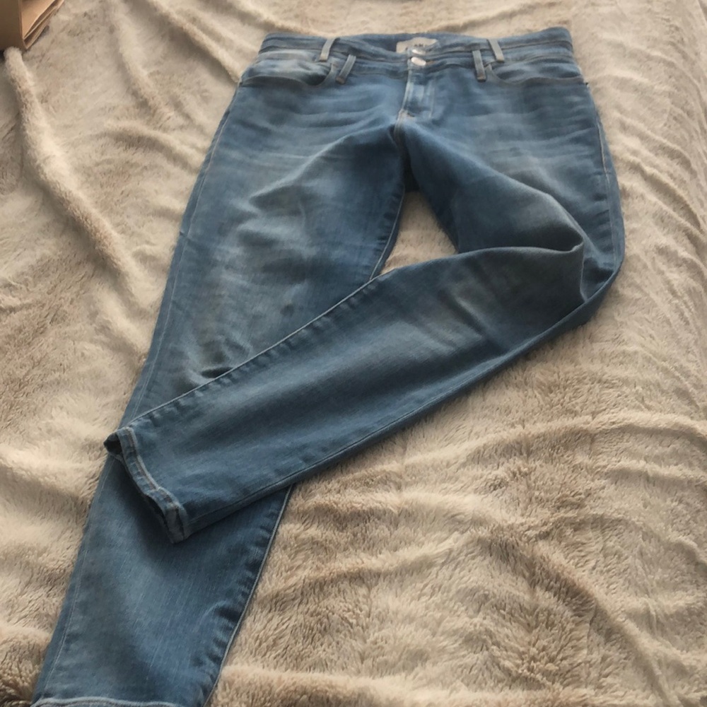 FRAME skinny crop jeans!!!